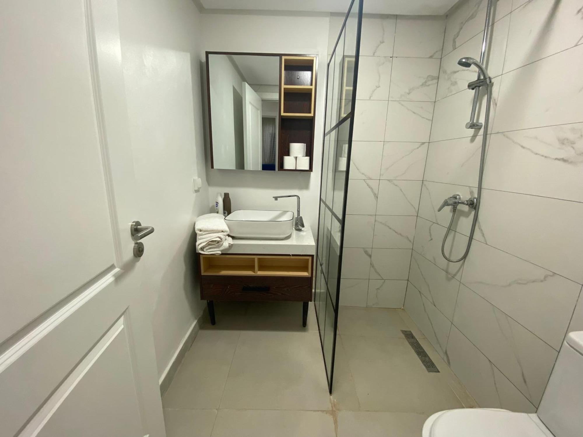 Luxueux 2 Chambres 5 Min De L'Aeroport Casablanca Nouaceur エクステリア 写真